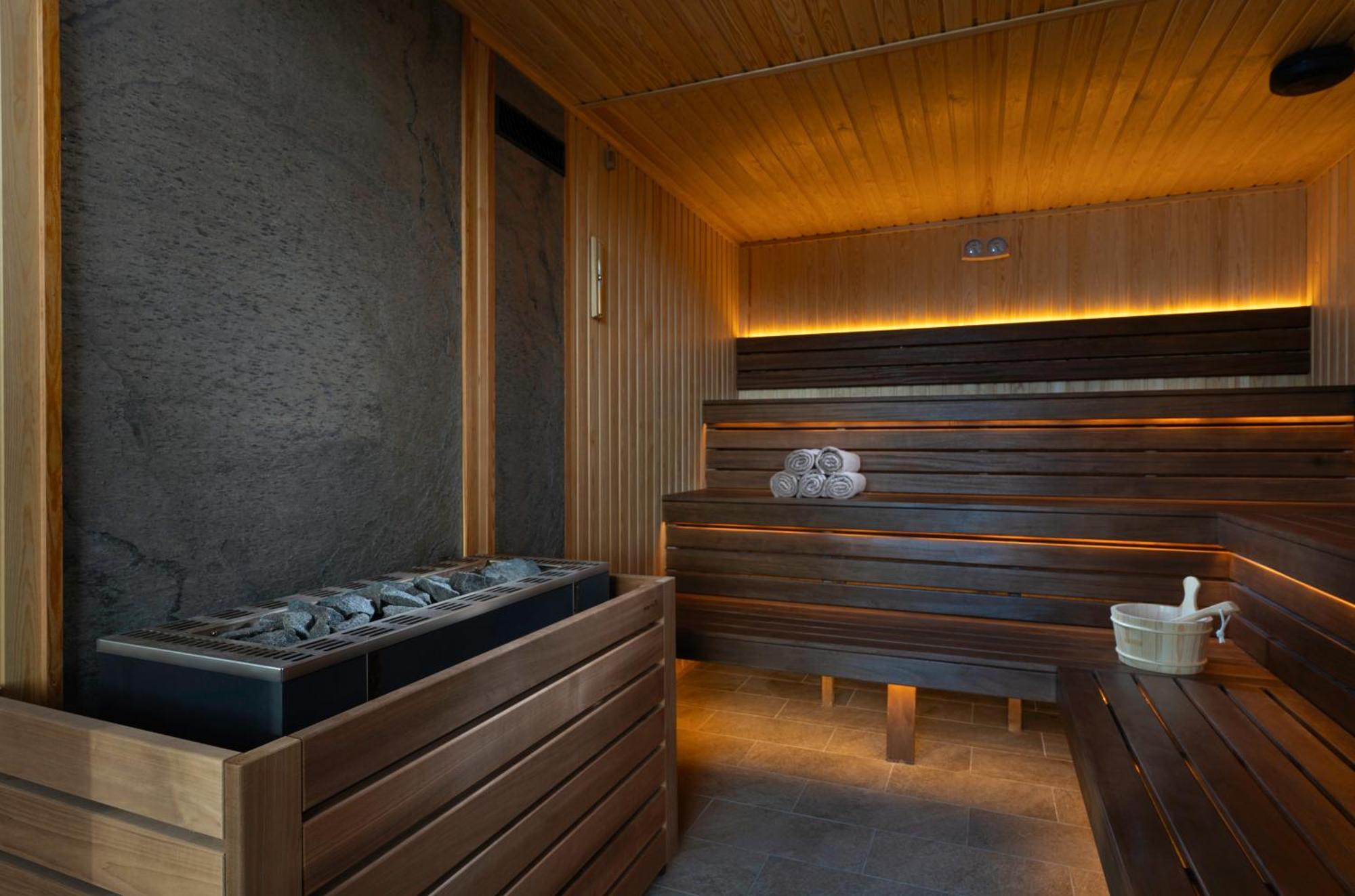 Atmosphere Balneo Hotel & Spa 帕维尔巴尼亚 外观 照片